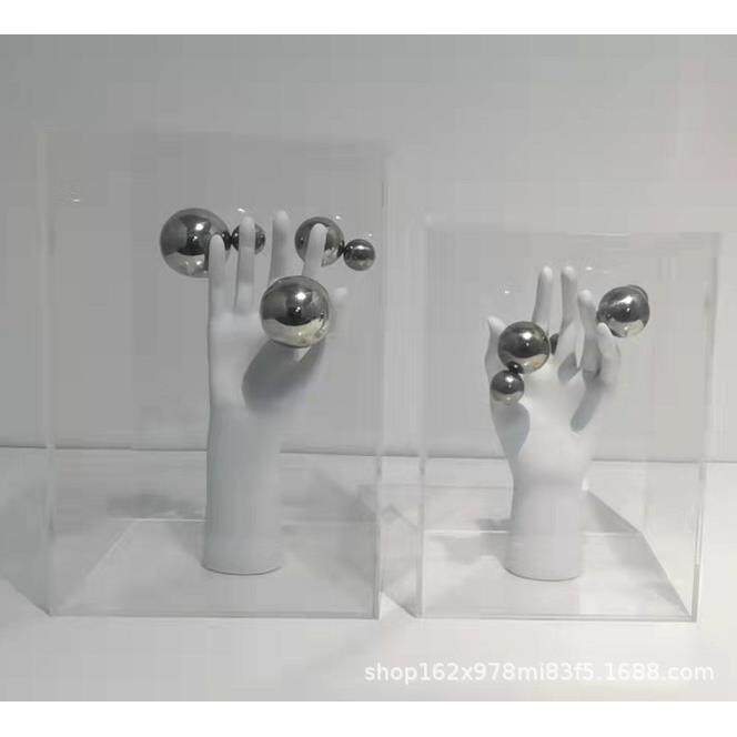 现代简约创意树脂手亚克力罩摆件样板房售楼处桌面书柜架子工艺品