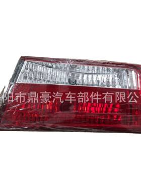适用于现代索纳塔04-10尾灯御翔尾灯92403-3K020/92404-3K020