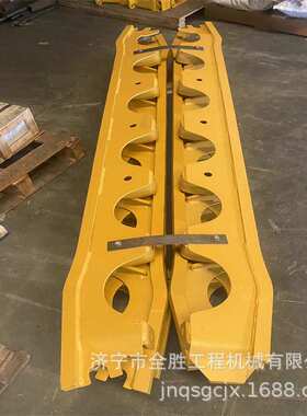 山推SD32推土机支重轮护板175-30-32175  175-30-32185