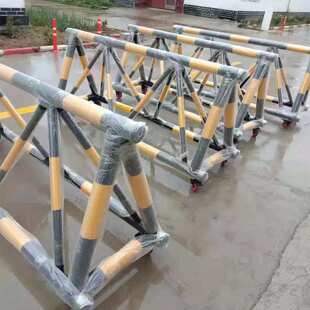 现货移动防冲撞拒马护栏学校幼儿园防护栏路障可移动护栏门