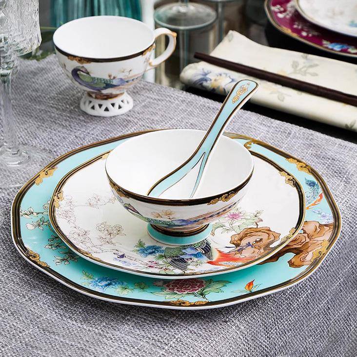 轻奢餐具套装高档一人食碗盘碟网红组合家用骨瓷轻奢碗筷盘子送礼