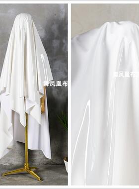 本白色超亮极滑镜面亮面柔软高弹力反光泽皮革 仿皮服装布料面料