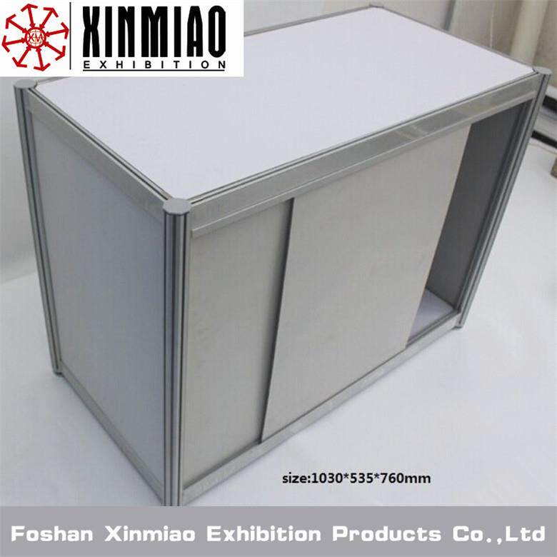 3分扇柱展柜铝型材玻璃弧形柜台配三叉洽谈桌展示柜材料