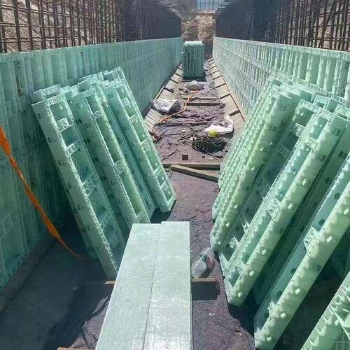 建筑现浇塑RSN料模板水凝泥防撞模具护渠栏涵洞水挡土墙混土模塑