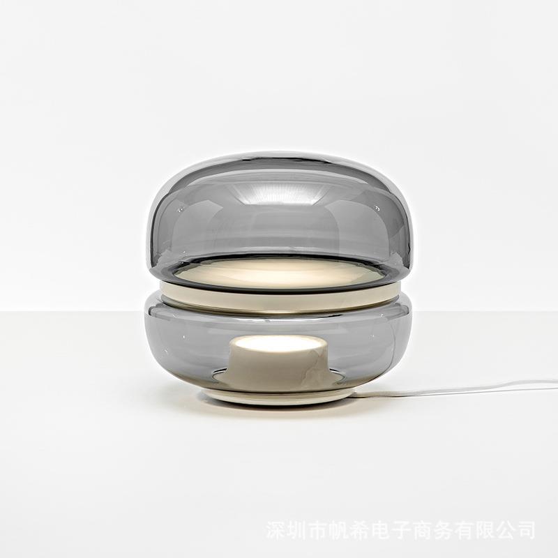 现代简约玻璃创意客厅台灯北欧卧室床头灯个性玻璃装饰灯
