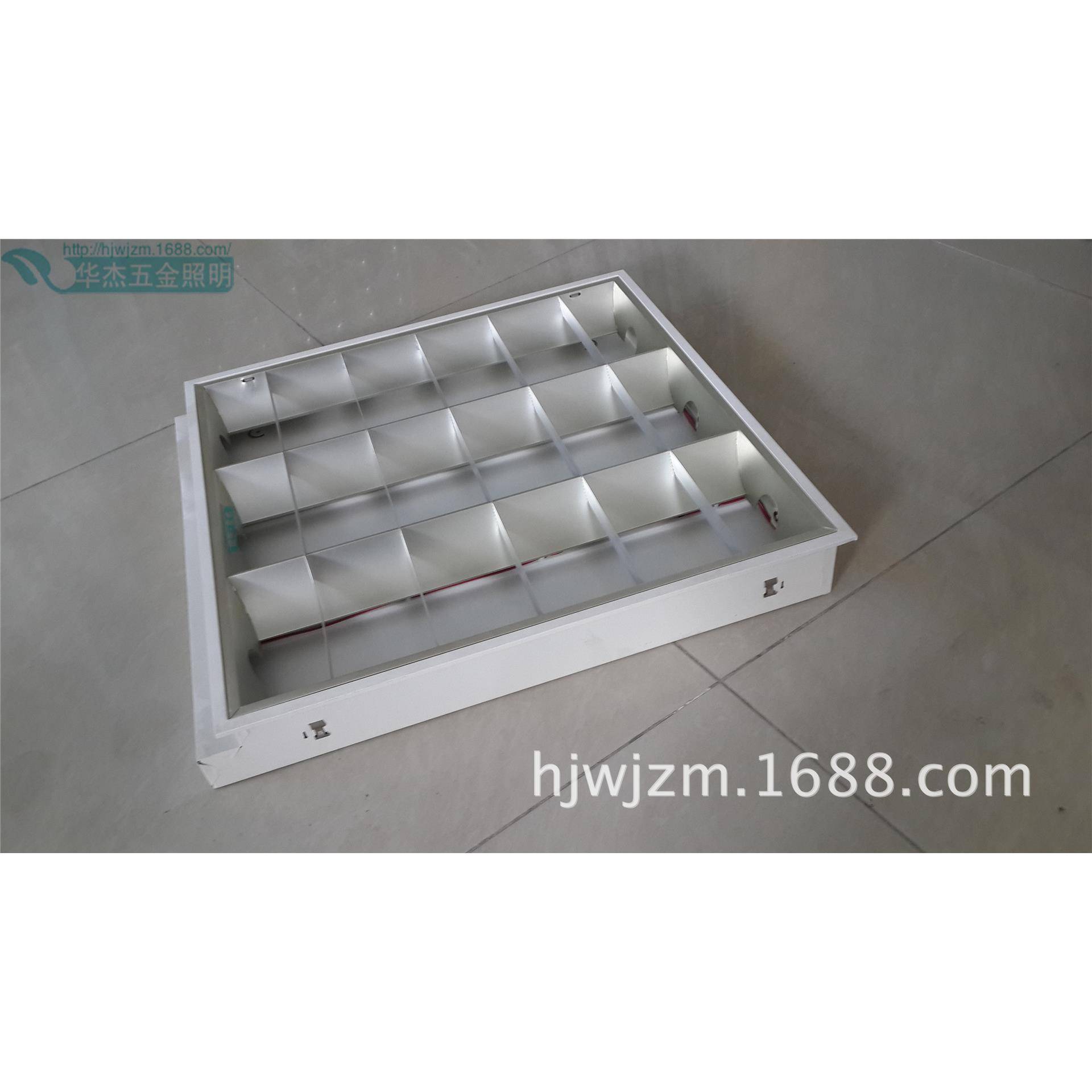 华MSQ杰照明3*2式wT8国0产亚光铁嵌入格栅灯盘
