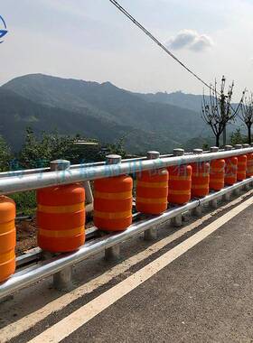 旋转桶护栏高速公路国道弯道抗冲击防护防撞桶滚筒式旋转护栏厂商
