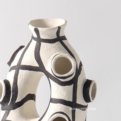 现代简约方格孔陶29130瓷花器居家样民板房宿装品花饰插花多瓶桌