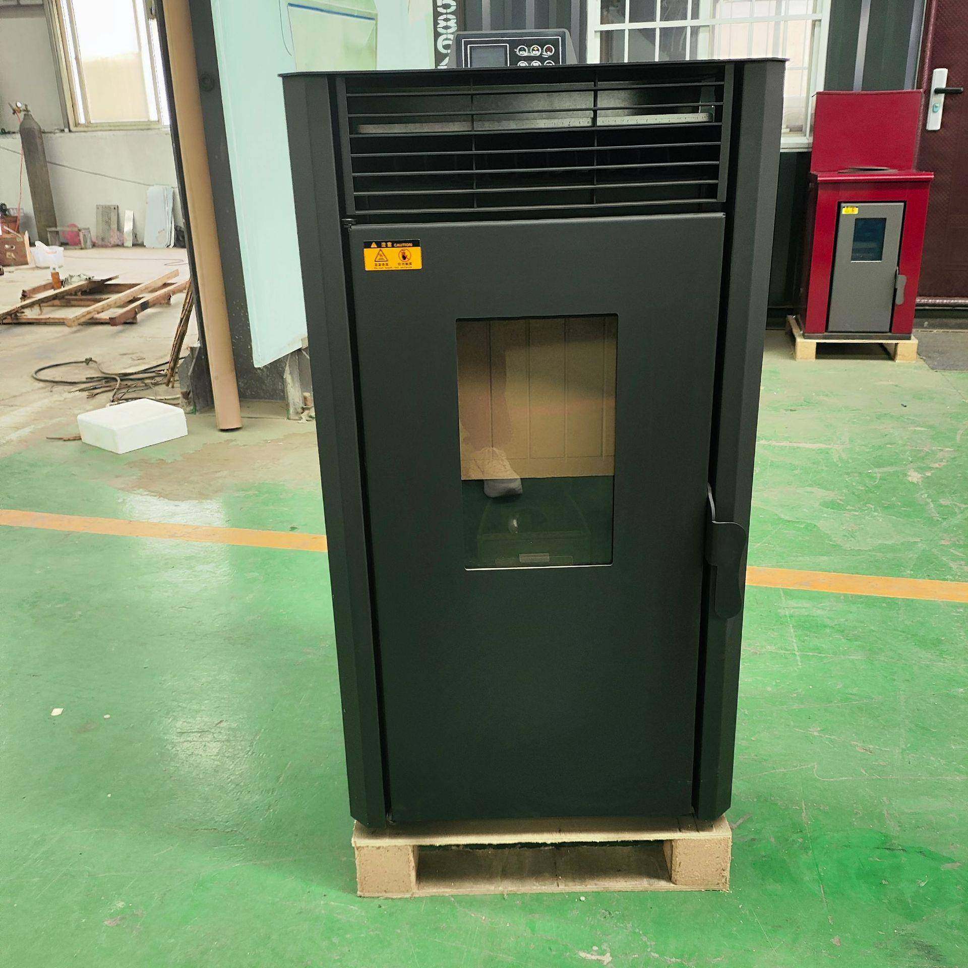 诚聚生物质颗粒取暖炉室内家用采暖炉无烟壁炉燃料环保铸铁炉子