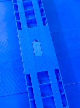 12焊接平板川字塑CJO料盘托塑胶托盘1叉车0托盘塑料垫板厂家