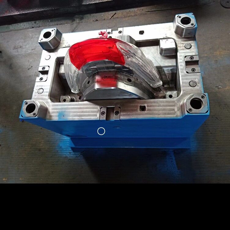 畅销各类汽车塑料注塑模具制作