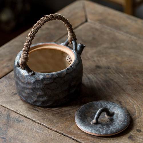 日编CH059大式复古粗陶茶壶可碳烧锤纹藤提梁茶壶干烧茶炉平煮整