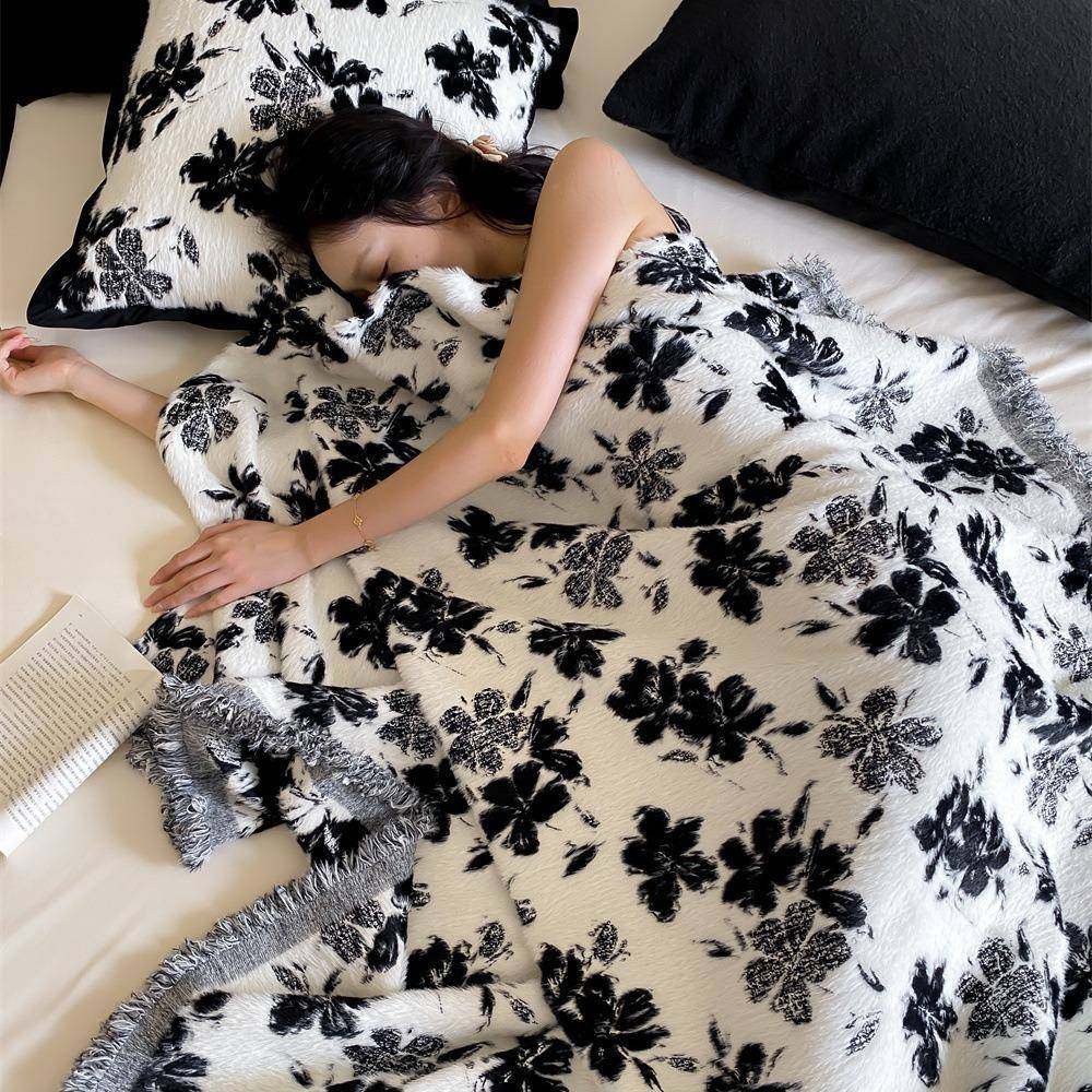 秋冬貂绒毛毯国风系列沙发毯高级感提花加厚午睡盖毯卧室毯子抱枕