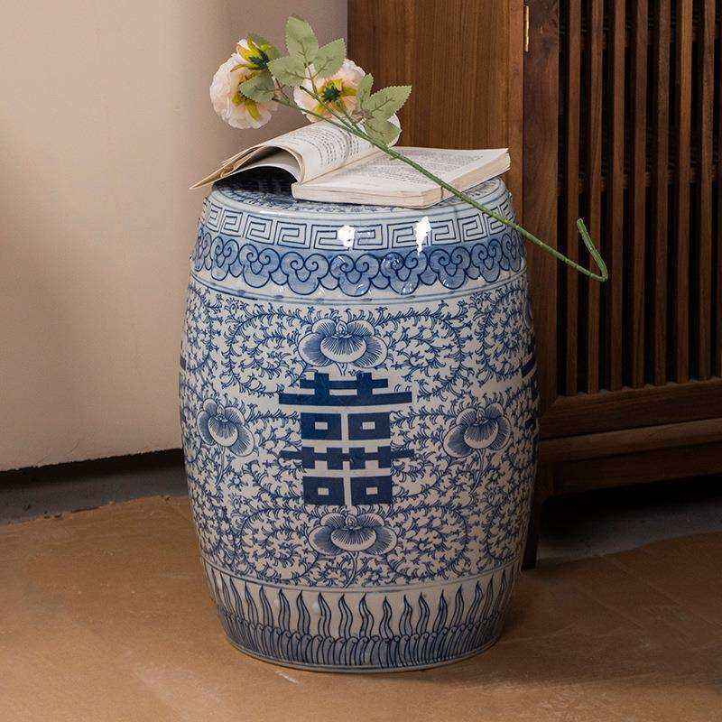 景德镇仿古青花瓷手绘喜字陶瓷摆件中式古典家居软装客厅陶瓷鼓凳
