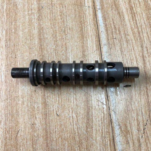 上海纽荷兰654/700/704/754分配器控制阀芯一个拖拉机农机配件,农机/农具/农膜,农机配件,淘宝优惠券,粉丝福利购,淘宝优惠卷