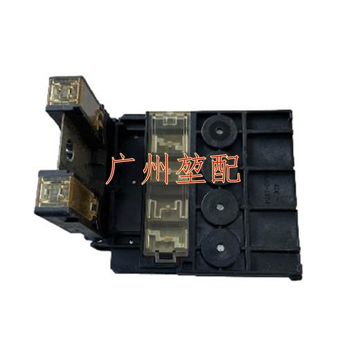 易熔丝盒8571A026电池正极保险丝