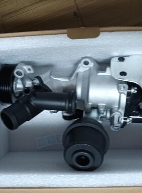 2702000800奔A-CLASS驰(W176)水泵Waterpump