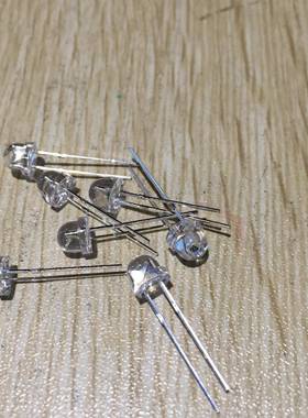 发光二极LED灯珠4.8mm草帽白光F5草帽高亮白灯2000－2200mcd