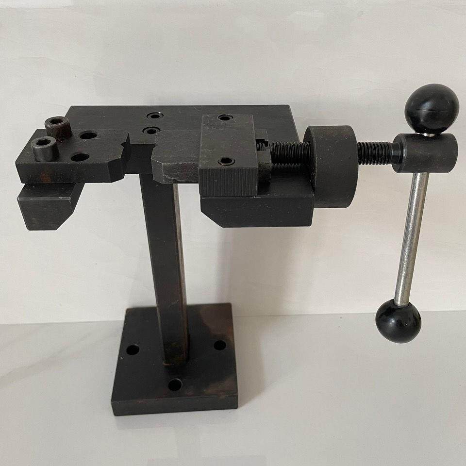 油嘴台钳柴油共轨喷油器拆装架台钳虎钳拆装分解电喷维修工具,纺织面料/辅料/配套,纺织机械配件,淘宝优惠券,粉丝福利购,淘宝优惠卷