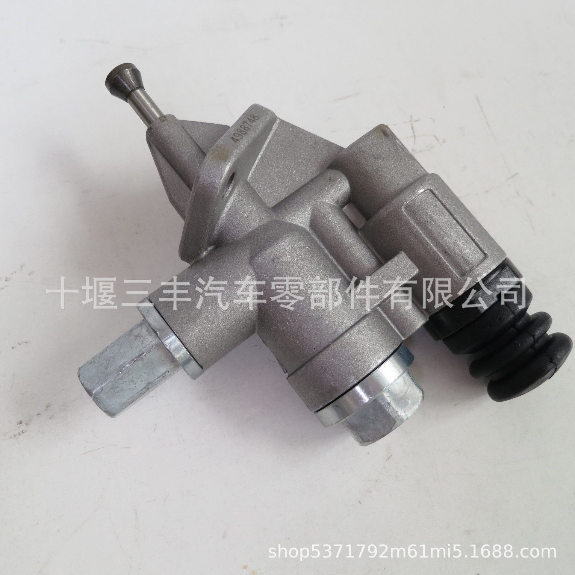 发动机配件6CT输油泵小孔49887483936318