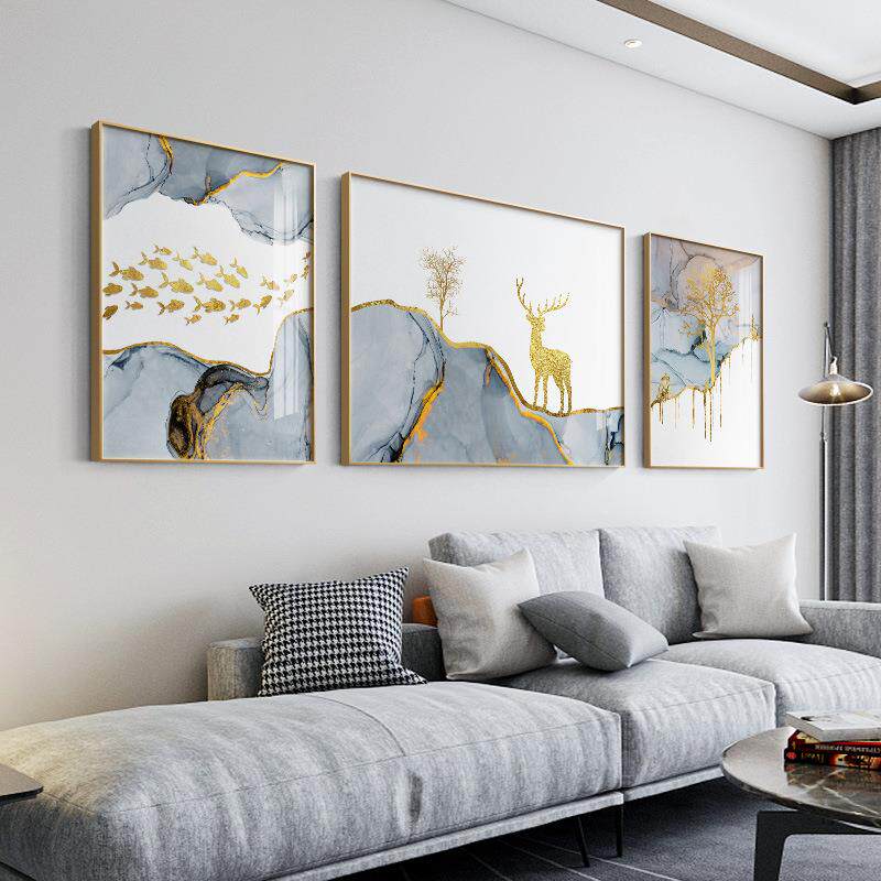 现代简约客厅装饰画北欧沙发背景后面三联画麋鹿大气大厅墙画挂画