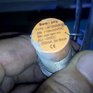 SEN-JOY接近开关LM18NNA08 圆柱式24V接近感应传感器LM18 议价