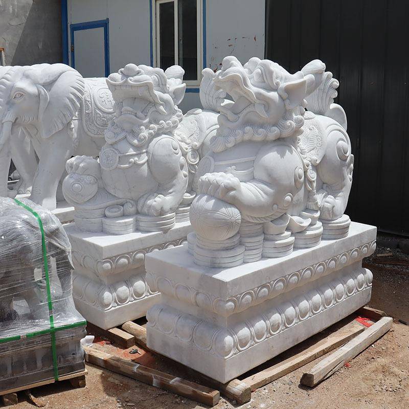 石雕貔貅一对天然皮汉白玉青石大XOP丘家酒店庭公司用门口装院饰