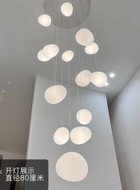 复式大吊灯客别墅跃层挑高楼梯长53182楼oft简l约奶油厅风鹅卵石