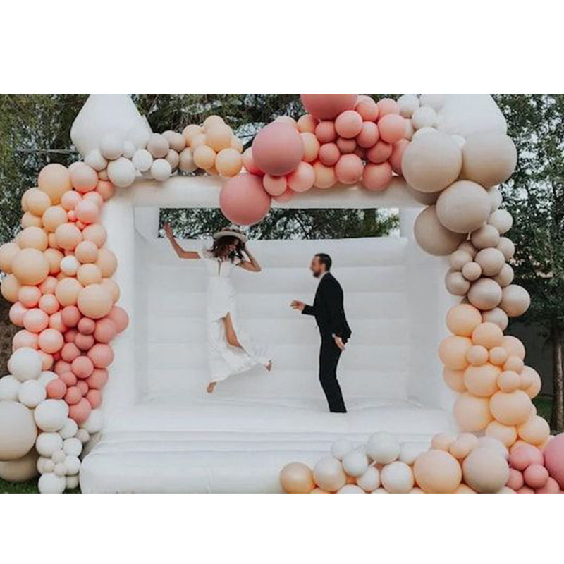 充气白色跳床结婚派对城堡欧美式婚礼蹦蹦床户外求婚摄影场地道具