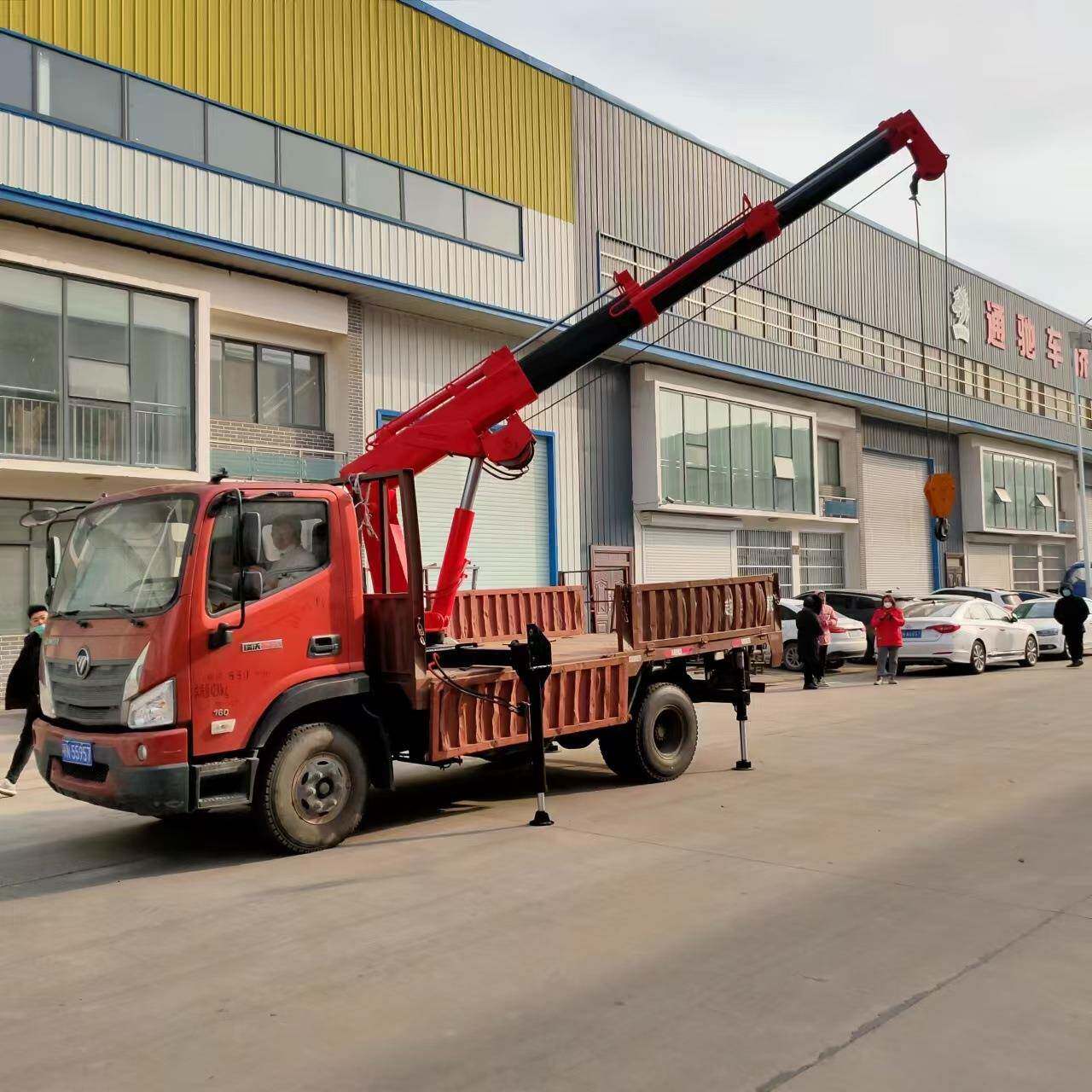 货车改装车载吊厂家生产动力强劲吊斜顶油缸柴油直臂吊起重机