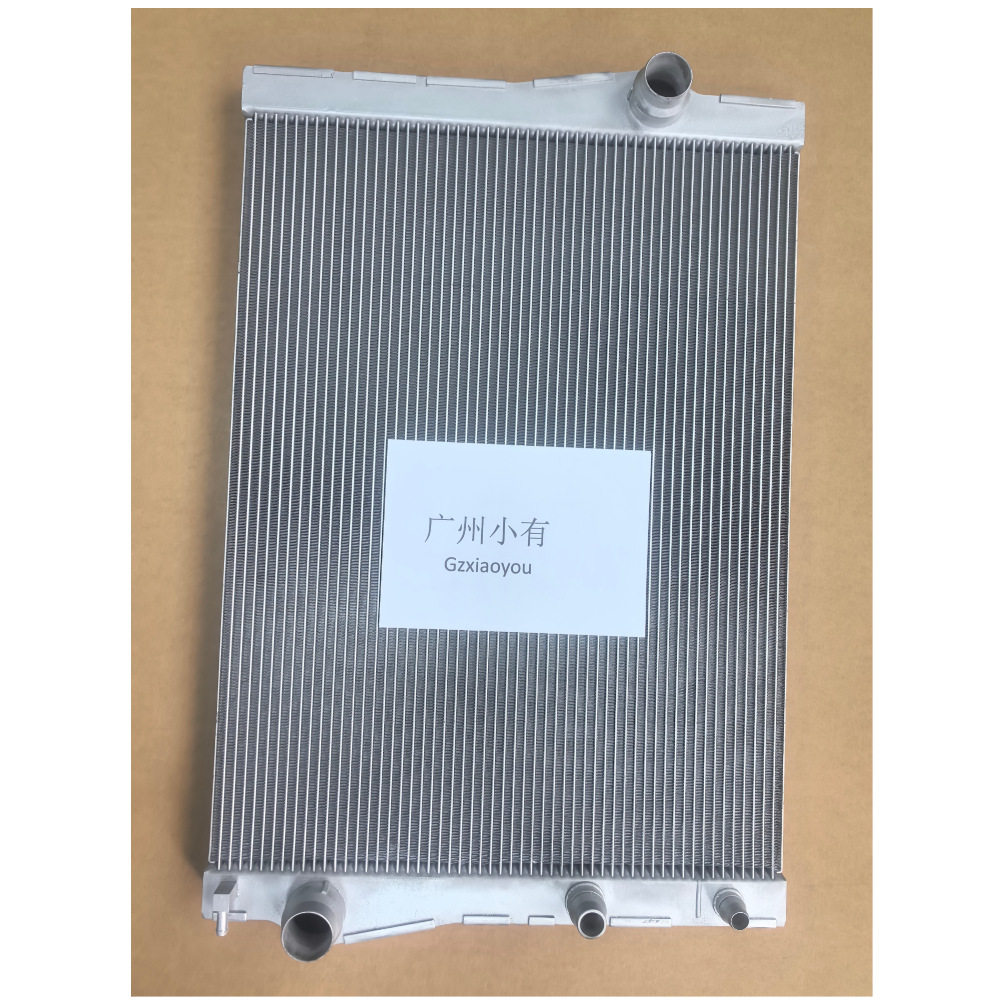 宝马X6/E71/X5/E70冷却液水箱