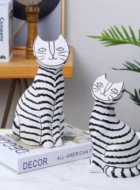式创意板树脂茶条纹猫摆件样房电欧DVC视柜几客厅玄酒柜关家居装