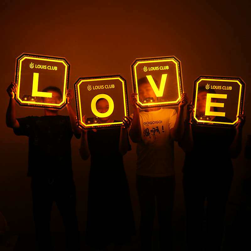 酒吧装饰灯26个发光英文字母LED方块透明KTV夜店敬酒出酒手举牌