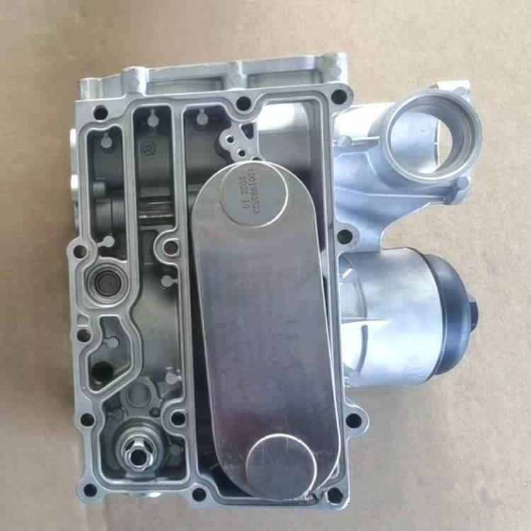 适用潍柴发动机汽车机油散热器WP8机油冷却器1001995523