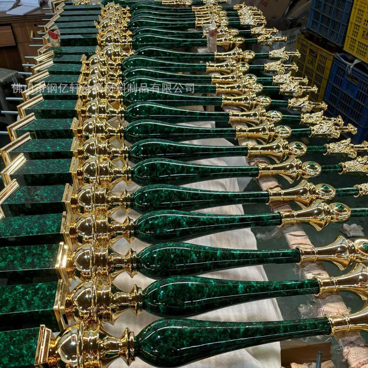 法式铝艺大柱栏杆楼梯护栏自装楼梯扶手起步柱别墅楼梯装修立柱