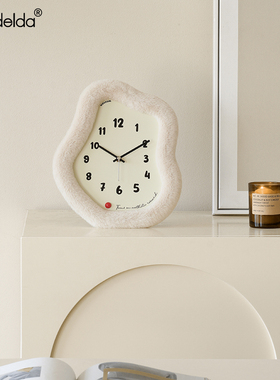 Mandelda法式奶油风家居客厅玄关摆件酒柜电视柜时钟摆放式装饰品