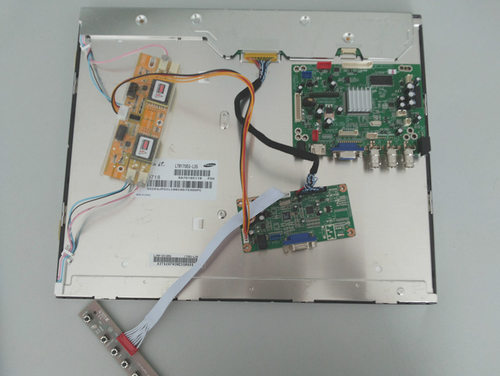LM150X3-L04  15寸工业液晶屏
