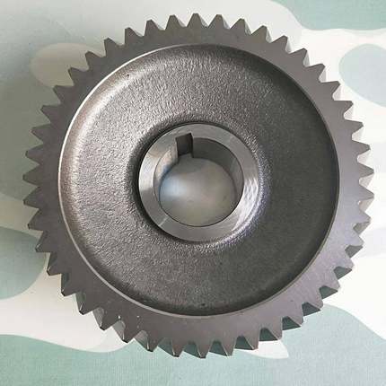 245/EQ2100E6D军车变速箱中间轴常合齿1700E-056