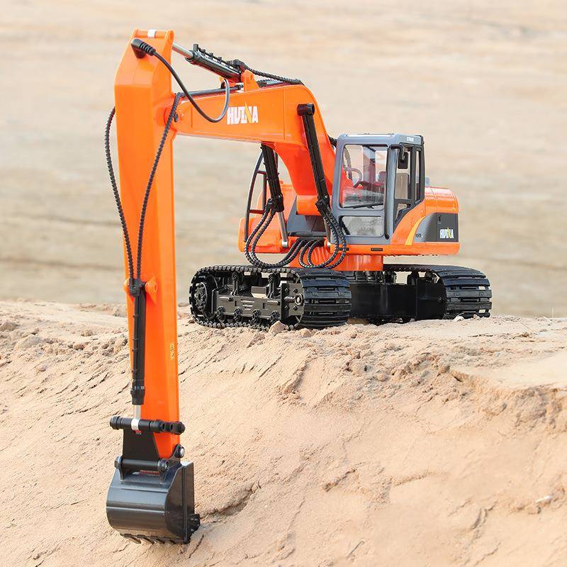 汇纳551十五通遥控工程车儿童玩具挖掘挖土机钩机玩具车1：14