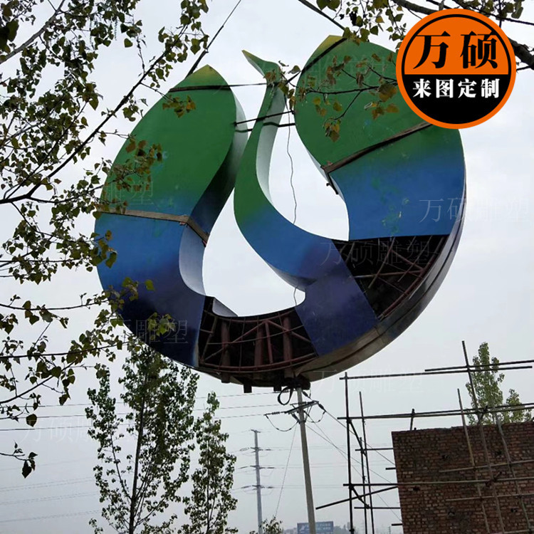 不锈钢喷漆抽象孔雀景观雕塑