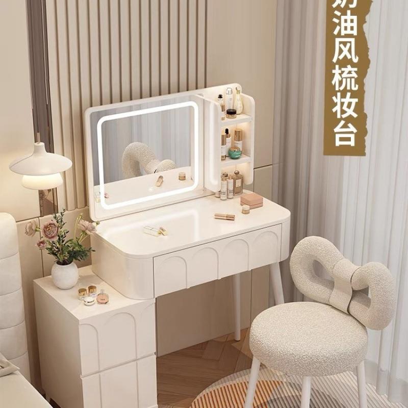 2025年新款化妆桌小型实木化妆镜奶油风梳妆台卧室简约现代化妆台