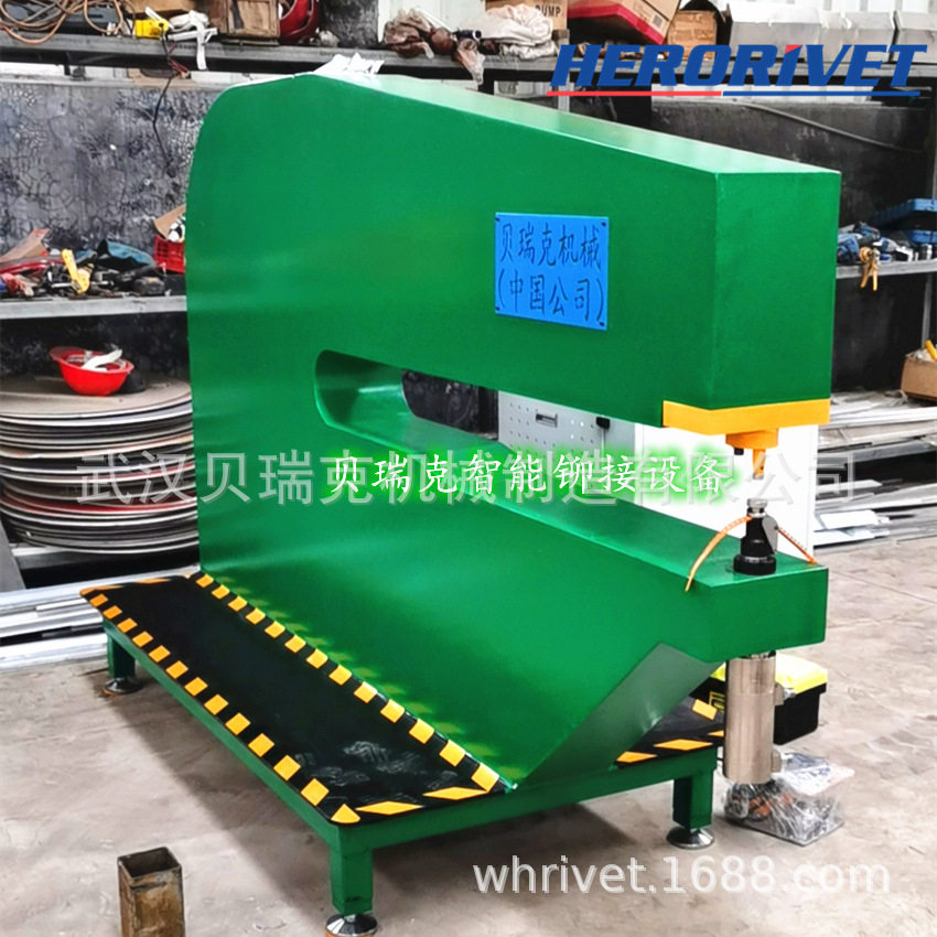 贝瑞克路牌自冲铆枪厂家,武汉路牌自冲铆枪厂家,道路指示牌自冲铆