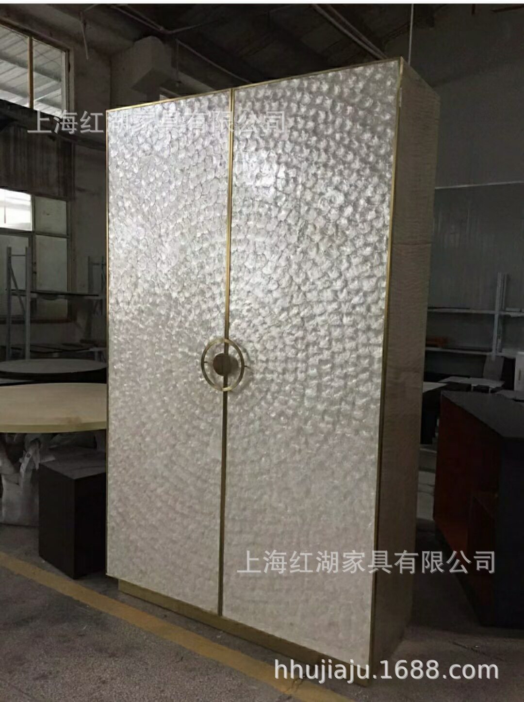 简约现代轻奢不锈钢金属天然贝壳客厅卧室衣柜收纳柜矮柜落地柜