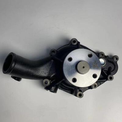 三一SY205C SY215C挖掘机发动机水泵60289472 ME990328 原厂配件