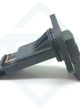 适用马自达空气流量计PE01-13-215E5T62271PE01-13-215