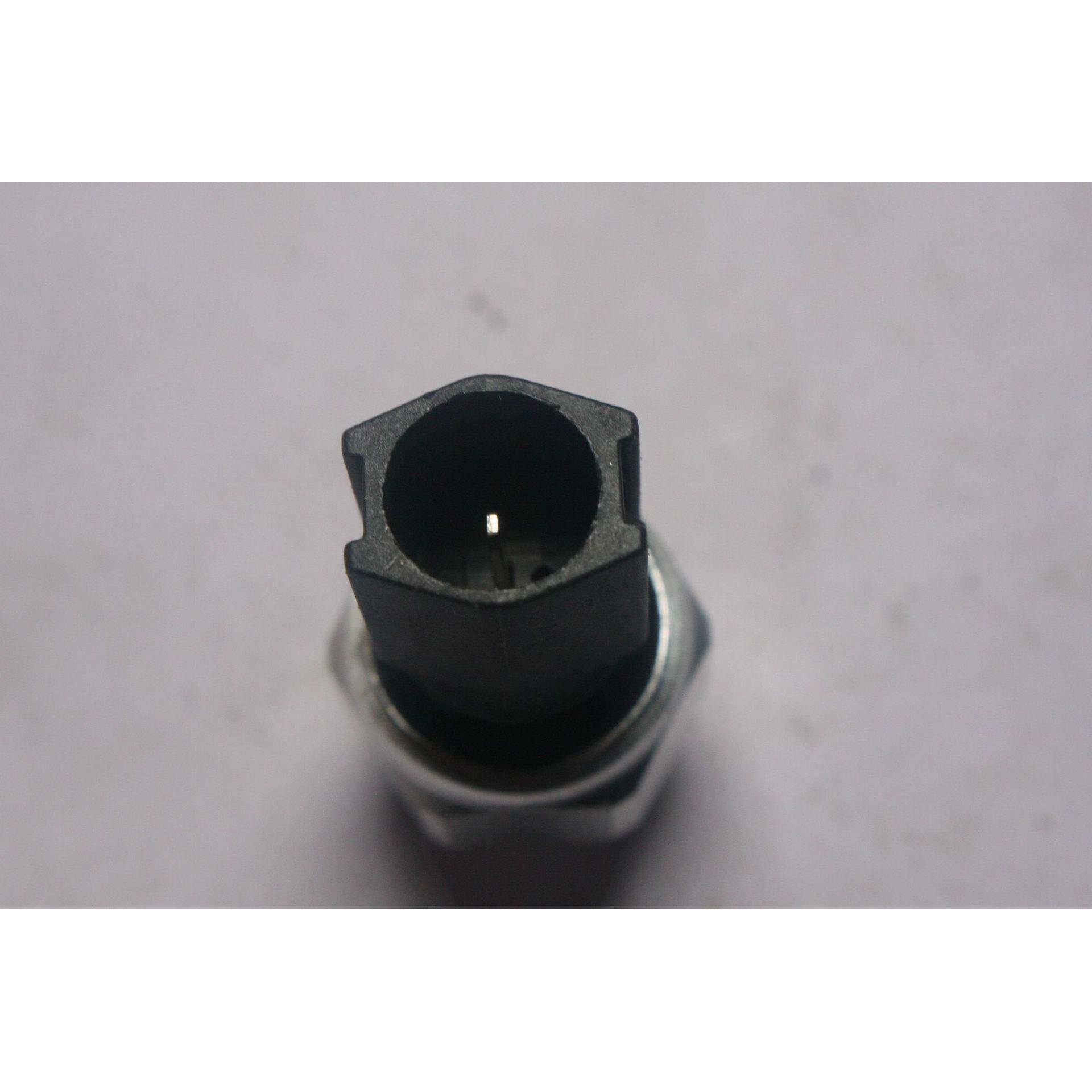 FNE2-21-2J1A适用于马自达M6/M3XC/M6开关(机油压力)波箱