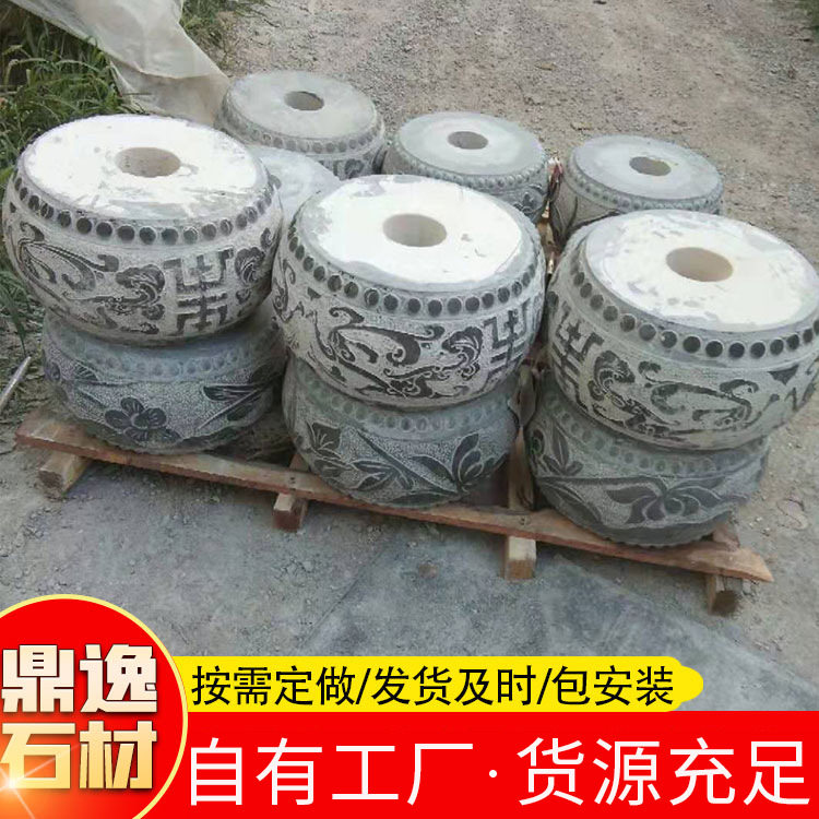 厂家制作青石仿古柱顶石雕柱基石