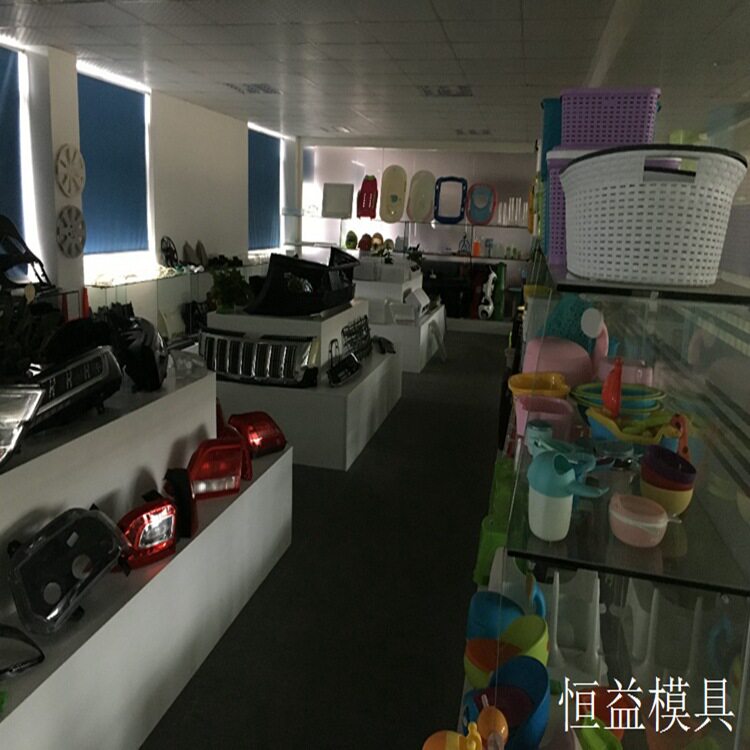 PMMA灯罩注塑模具PC双色PPO二次成型PP婴儿浴盆塑料汽车灯罩