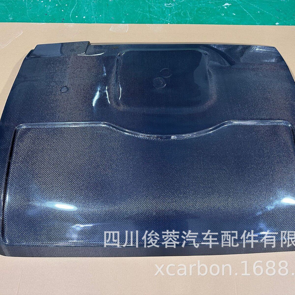 专业制作汽车配件适用于酷路泽FJ赛车款碳纤维改装尾门