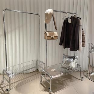 落地衣架家用简易挂衣架长款单杆晾衣架子室内带篮子置物架衣帽架